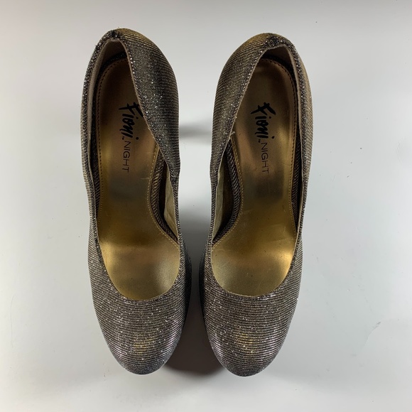 FIONI Nights Shimmering Gold/Silver Pumps Heels 7 - Picture 2 of 12